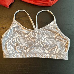 Lululemon Flow Y Sports Bra Size 8